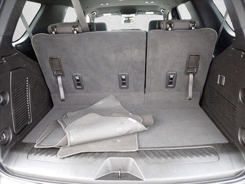 Used 2023 GMC Yukon SLE image 8