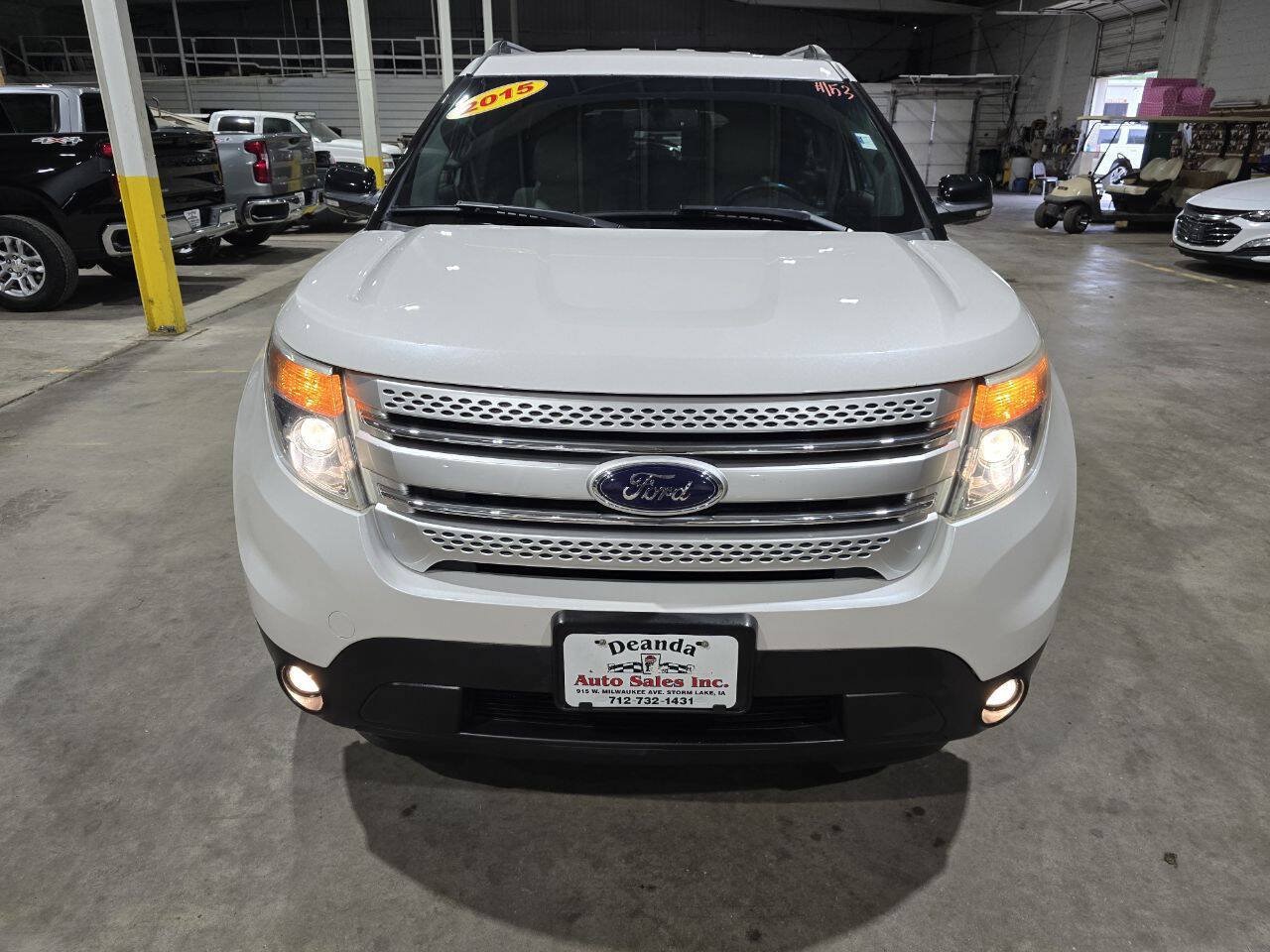 Used 2015 Ford Explorer XLT w/ Equipment Group 202A AWD/4WD image 18