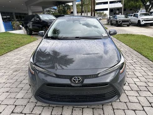 Used 2023 Toyota Corolla LE w/ LE Convenience Package FWD image 18