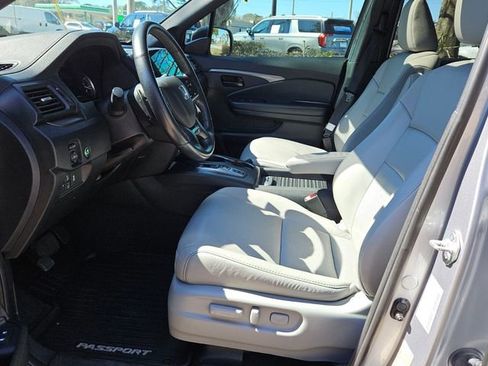 Used 2023 Honda Passport EX-L image 10