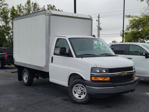 New 2025 Chevrolet Express 3500 w/ Power Convenience Package image 24