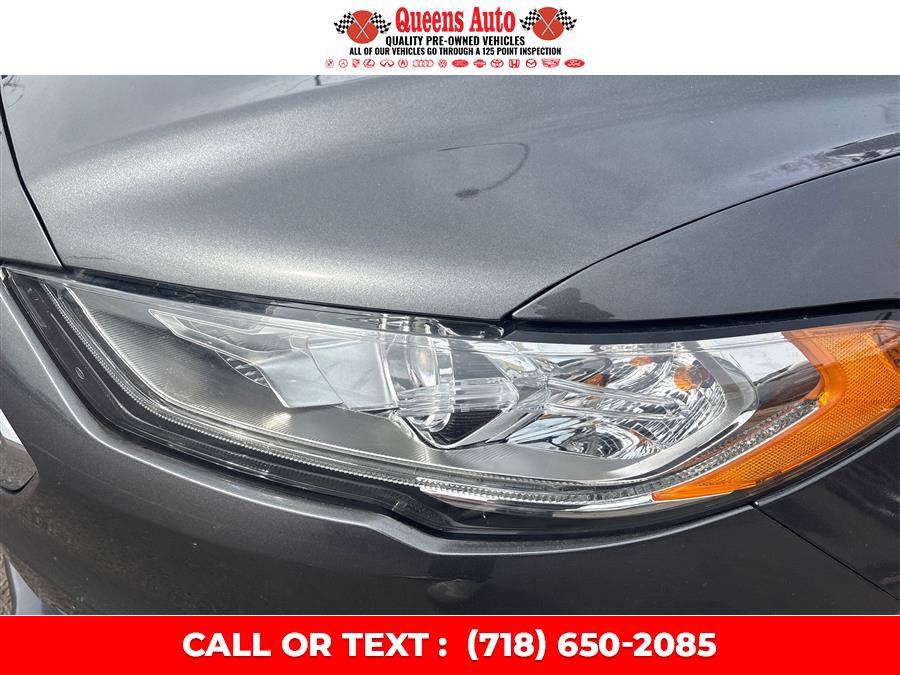 Used 2018 Ford Fusion SE FWD image 29