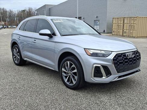 Certified 2023 Audi Q5 2.0T Premium w/ Convenience Package image 3