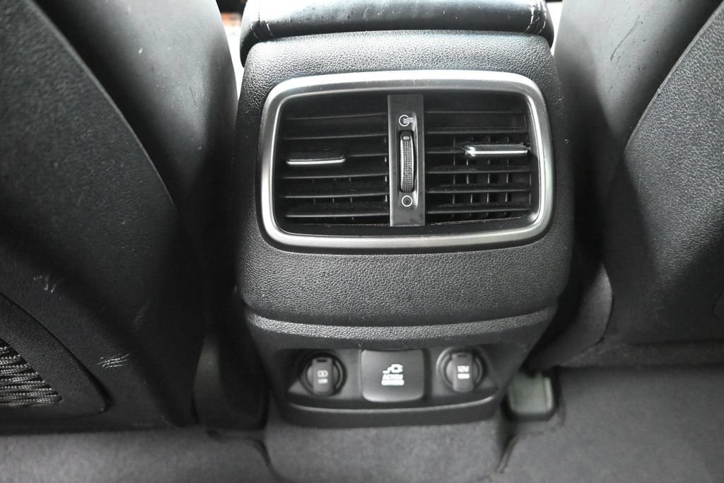 Used 2016 Kia Sorento SX w/ SXL Technology Package AWD/4WD image 31