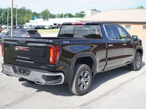 New 2026 GMC Sierra 1500 SLT w/ SLT Convenience Package image 3