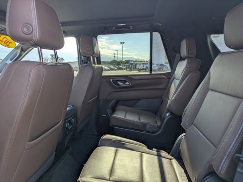 Used 2023 Chevrolet Tahoe High Country image 14