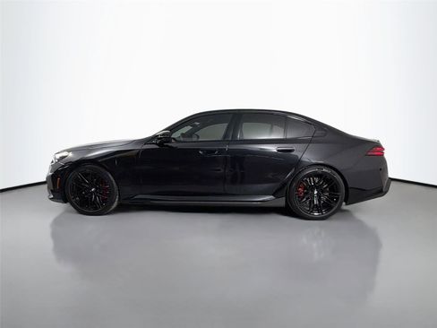 New 2026 BMW M5 w/ Executive Package AWD/4WD image 9