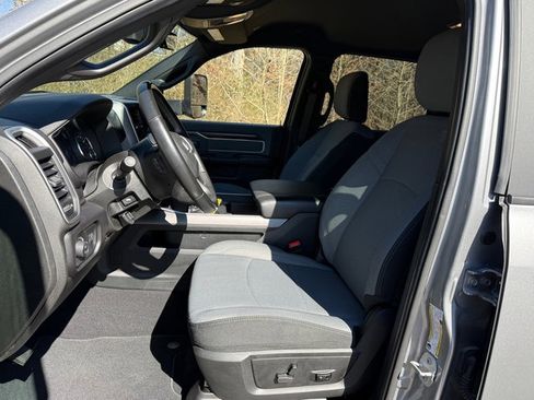 Used 2022 RAM 3500 Big Horn w/ Level C Equiment Group image 13