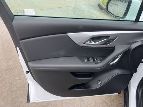 New 2025 Chevrolet Blazer LT w/ Convenience Package image 13