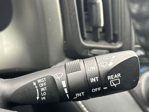 Used 2017 Toyota RAV4 XLE image 21