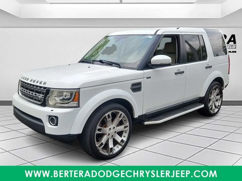 Used 2016 Land Rover LR4 AWD/4WD image 3