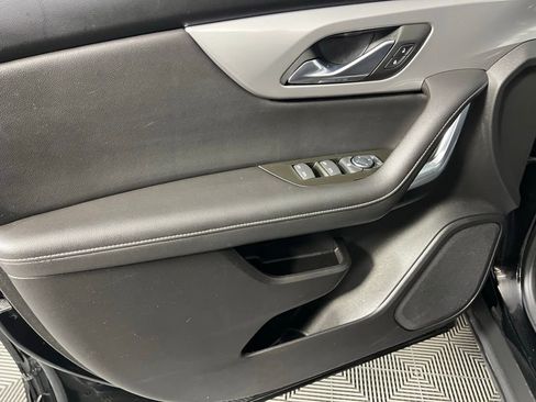 Used 2025 Chevrolet Blazer LT image 25