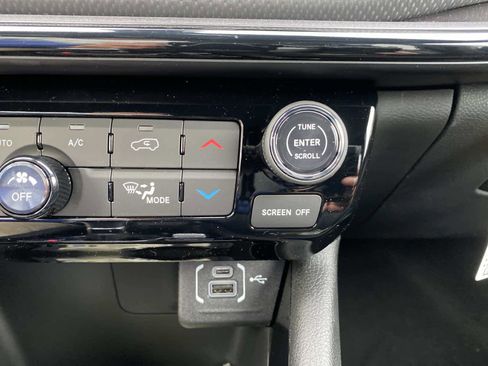 New 2026 Jeep Compass Limited image 11