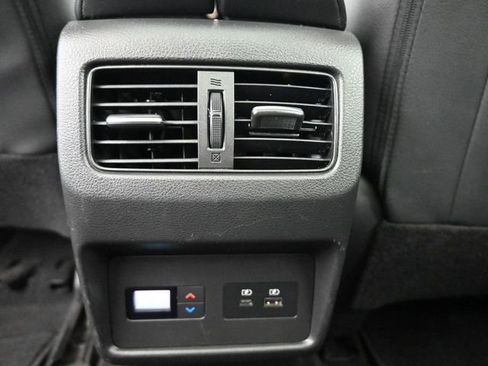 Used 2021 Nissan Rogue SL image 20