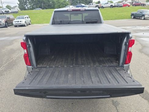 Used 2023 Chevrolet Silverado 1500 RST AWD/4WD image 25