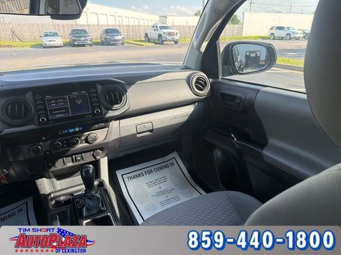 Used 2023 Toyota Tacoma SR AWD/4WD image 19