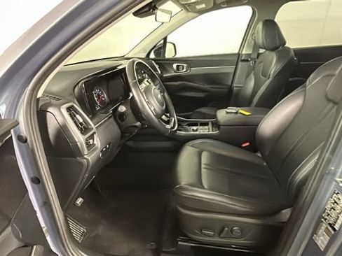 Used 2021 Kia Sorento S w/ Panoramic Sunroof Package FWD image 11
