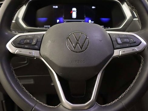 Used 2024 Volkswagen Tiguan S image 10
