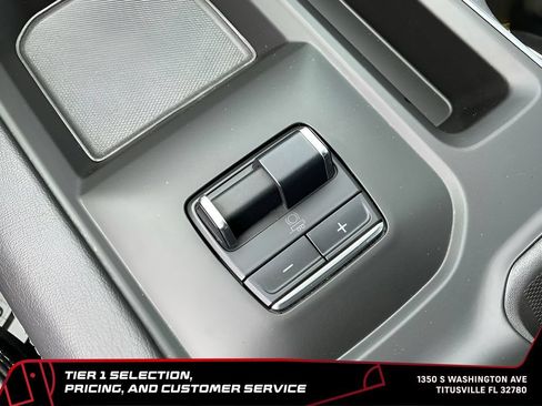 Used 2024 GMC Sierra 2500 Denali AWD/4WD image 38