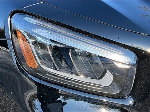 Certified 2025 Mercedes-Benz GLB 250 4MATIC image 35