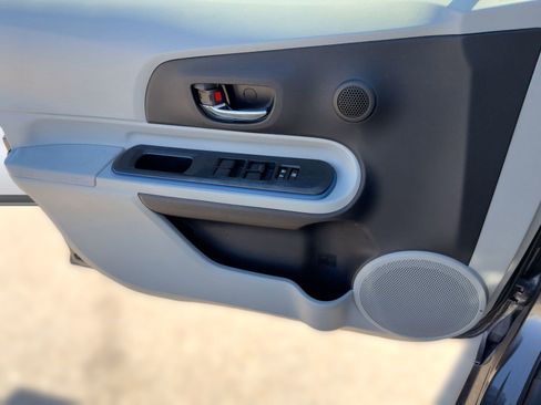 Used 2012 Toyota Prius C Three image 11