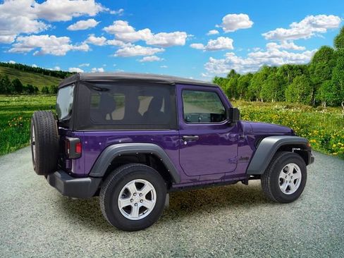 Used 2023 Jeep Wrangler Sport AWD/4WD image 6
