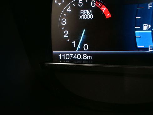 Used 2019 Ford Explorer XLT w/ Equipment Group 202A image 27