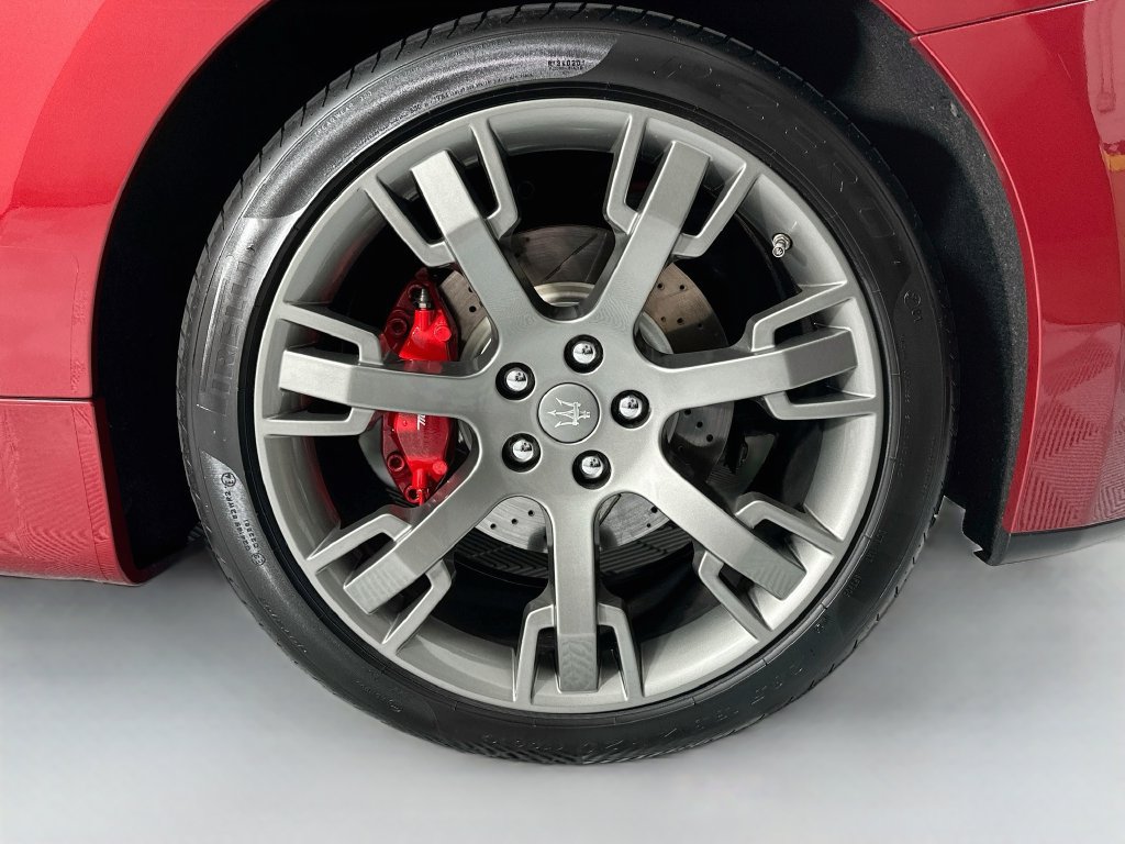 Used 2013 Maserati GranTurismo Sport RWD image 31