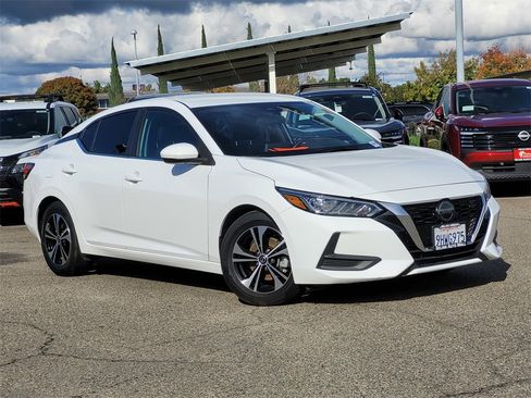 Used 2023 Nissan Sentra SV image 2