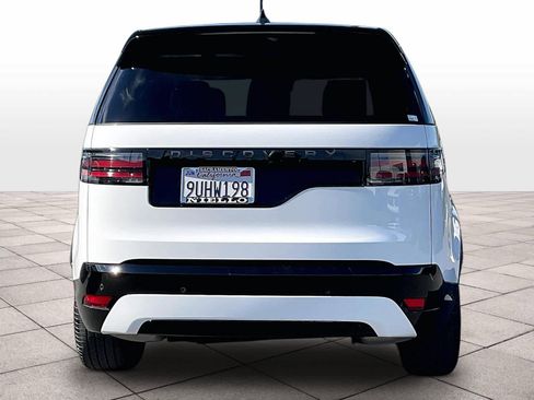 Used 2025 Land Rover Discovery Dynamic SE AWD/4WD image 7