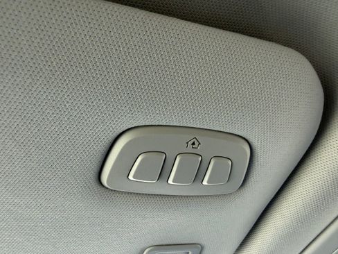 New 2026 Lincoln Nautilus Premier AWD/4WD image 34