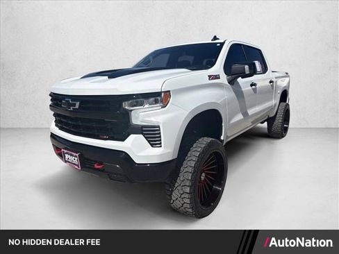 Used 2022 Chevrolet Silverado 1500 LT Trail Boss w/ LT Trail Boss Premium Package AWD/4WD image 1