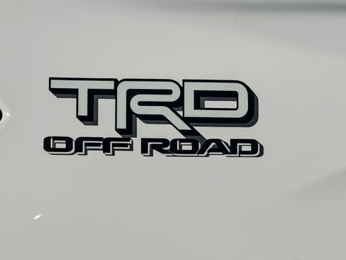 Certified 2025 Toyota Tacoma TRD Off-Road image 26