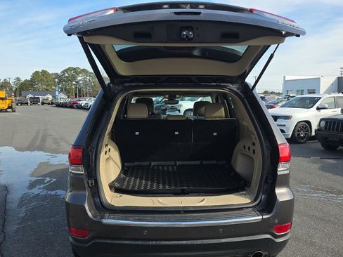 Used 2021 Jeep Grand Cherokee Limited w/ Premium Lighting Group image 17