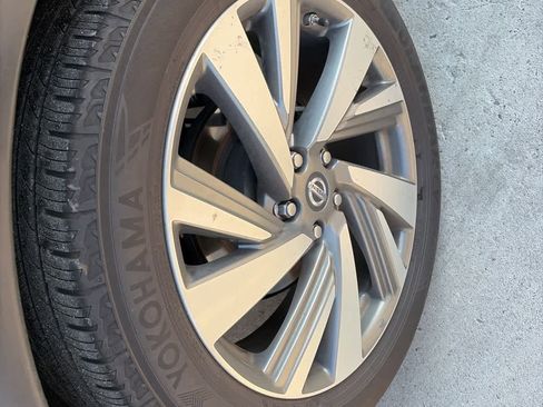 Used 2019 Nissan Murano SL w/ Cargo Package image 7