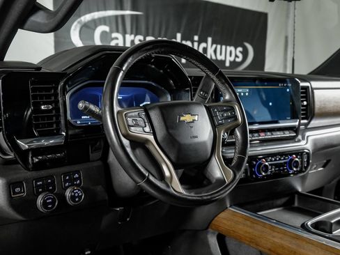 Used 2024 Chevrolet Silverado 2500 High Country w/ High Country Premium Package AWD/4WD image 15