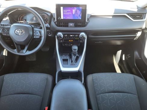 Used 2025 Toyota RAV4 XLE FWD image 24