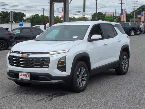 New 2026 Chevrolet Equinox LT FWD image 4