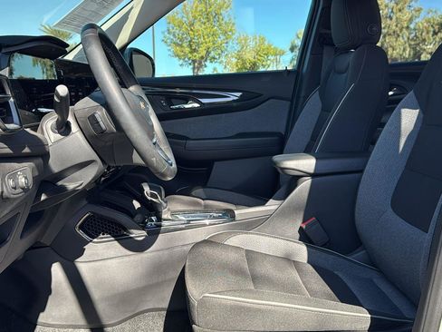 Used 2025 Chevrolet TrailBlazer LT w/ LT Cold Weather Package image 21