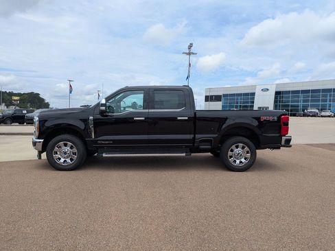 Used 2023 Ford F250 Lariat w/ Chrome Package AWD/4WD image 5