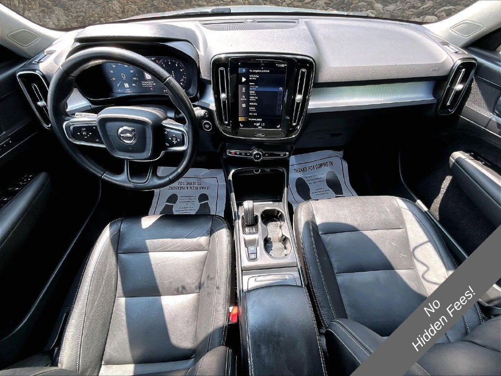 Used 2021 Volvo XC40 T4 Momentum FWD image 14