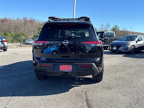 New 2025 Nissan Pathfinder Rock Creek image 5