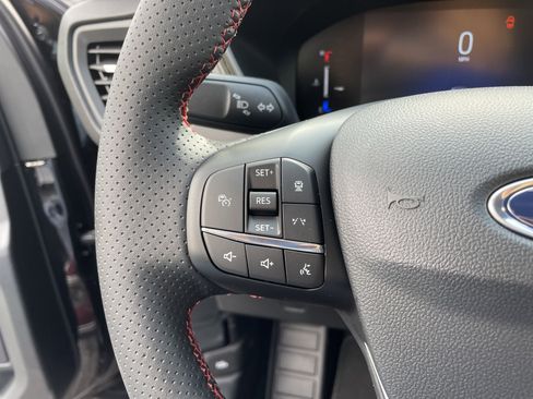 New 2026 Ford Escape ST-Line w/ Tech Pack #1 image 16