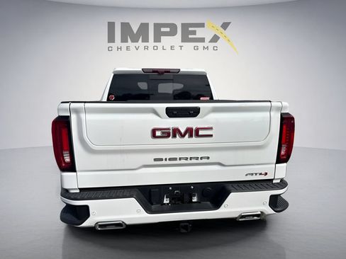 Used 2025 GMC Sierra 1500 AT4 w/ AT4 Premium Package AWD/4WD image 4