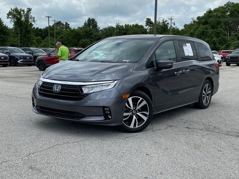 Used 2023 Honda Odyssey Touring image 3