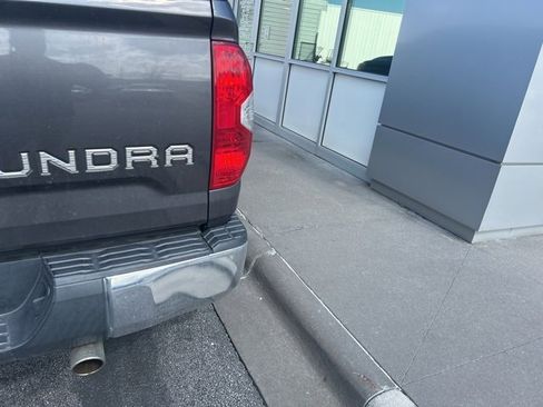 Used 2015 Toyota Tundra SR5 w/ TRD Off Road Package image 9