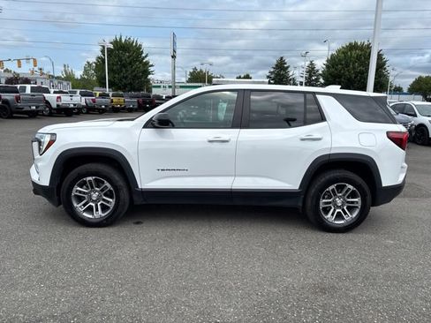 Used 2025 GMC Terrain Elevation AWD/4WD image 2