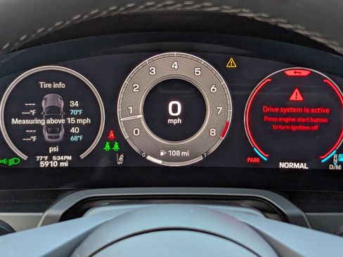 Certified 2025 Porsche 911 Carrera w/ Premium Package image 31