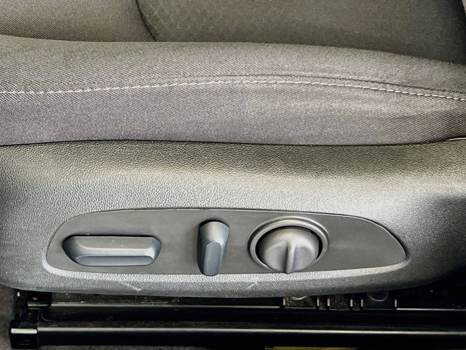 Used 2024 Chevrolet Malibu LT FWD image 21