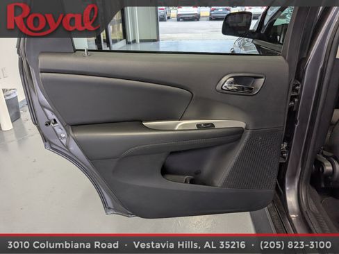 Used 2018 Dodge Journey SE w/ Popular Equipment Group image 14